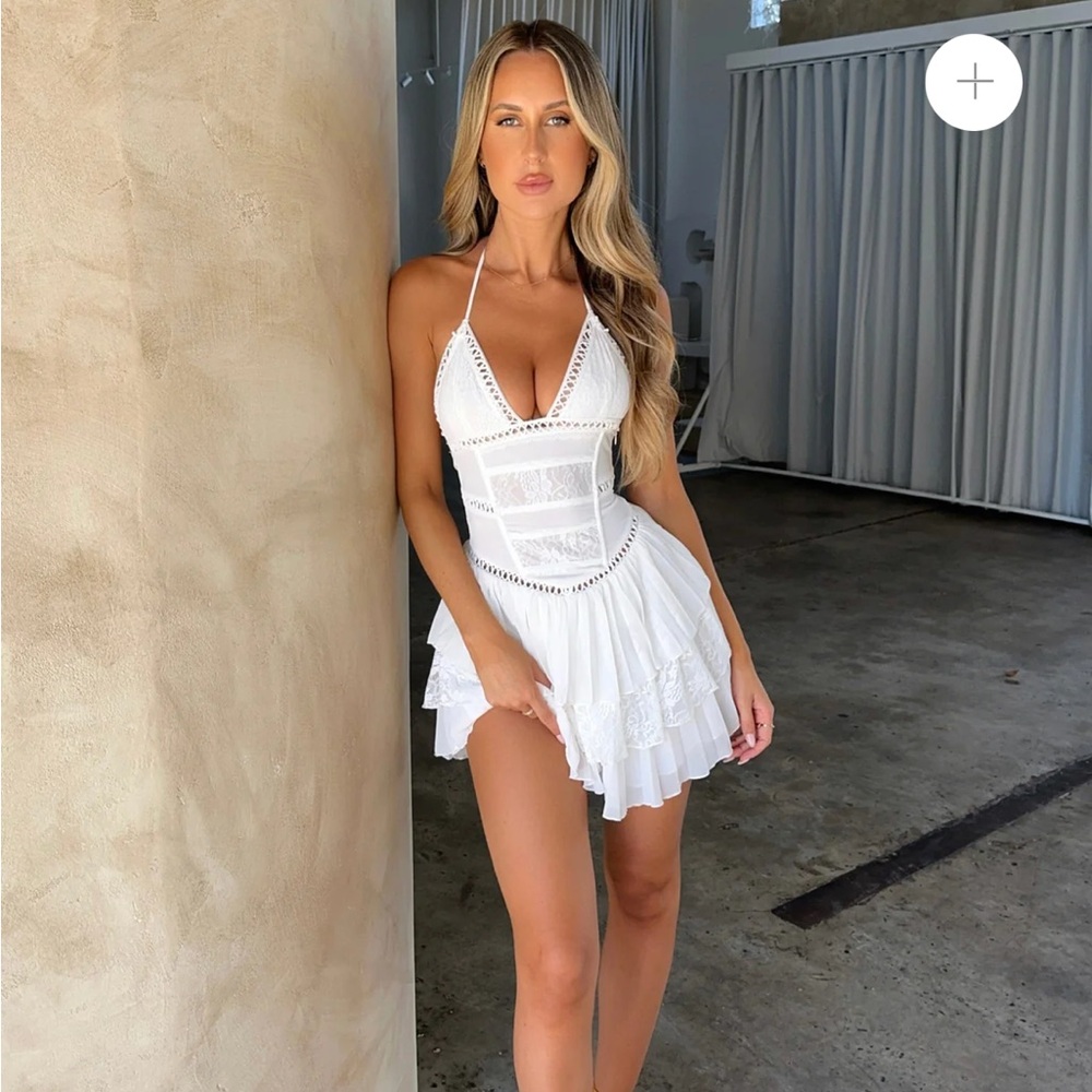 NWT OUTCAST Mackenzie Dress